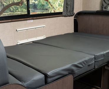 Cruise America Standard Rental RV 03 Dinette 02 Thumbnail